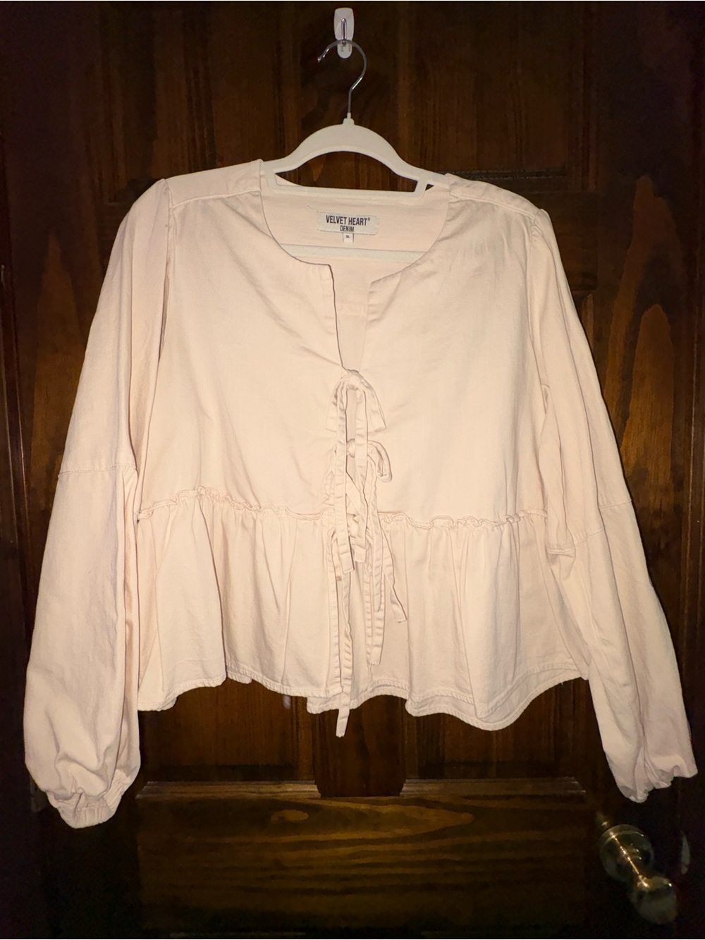 Velvet Heart Women's Cream Tie-Front Peasant Top